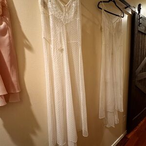 Chic White Lace Chemise